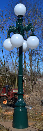 5 light horse head lamp post