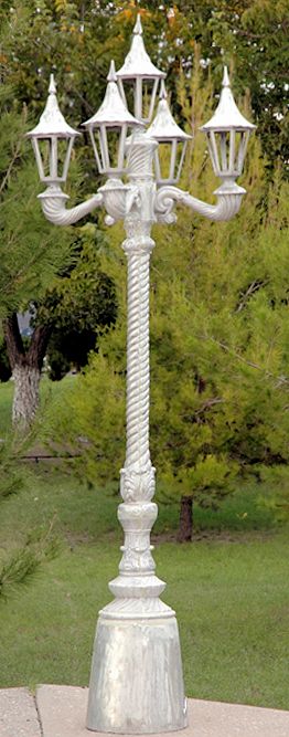 spiral shaft victorian street lamp with small hollands