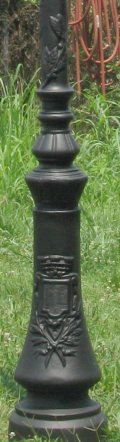 cast aluminum french base front side detail