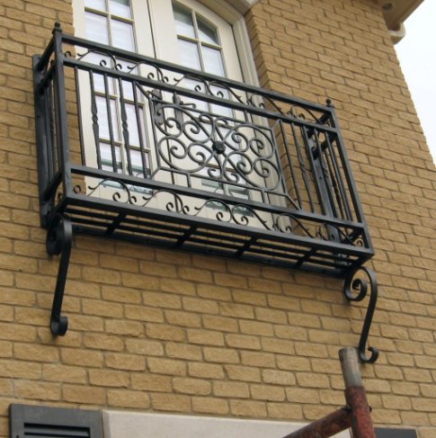 wrought_iron_julliette_balcony